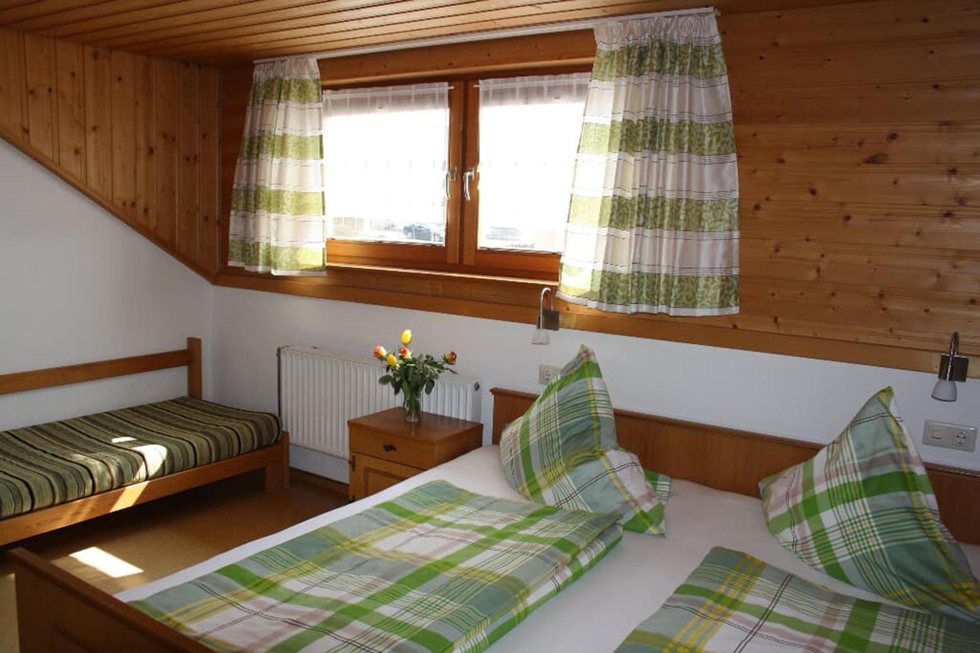 Haus Resi Hotell Eging Exteriör bild